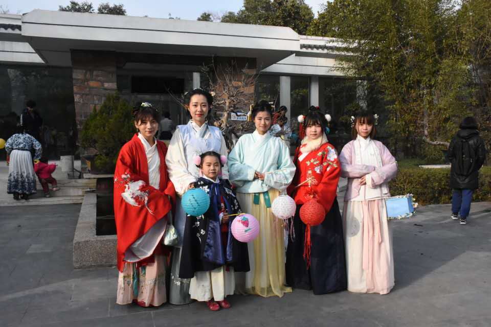 http://218.198.15.202:8004/e/upload/s1/article/image/2019/04/16074742_1.jpg