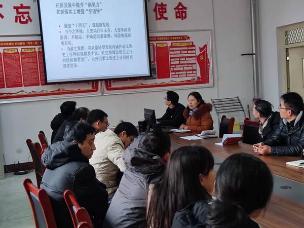 https://www.pzxy.edu.cn/__local/6/7C/5F/425B0F71C50C379C0AA15919ABF_03F74111_1ADA0.jpg