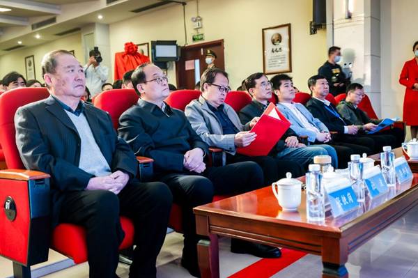 https://www.pzxy.edu.cn/__local/0/69/C8/56719B3145C7DBB76399CF38CE5_03E6AE8C_19AD9.jpg